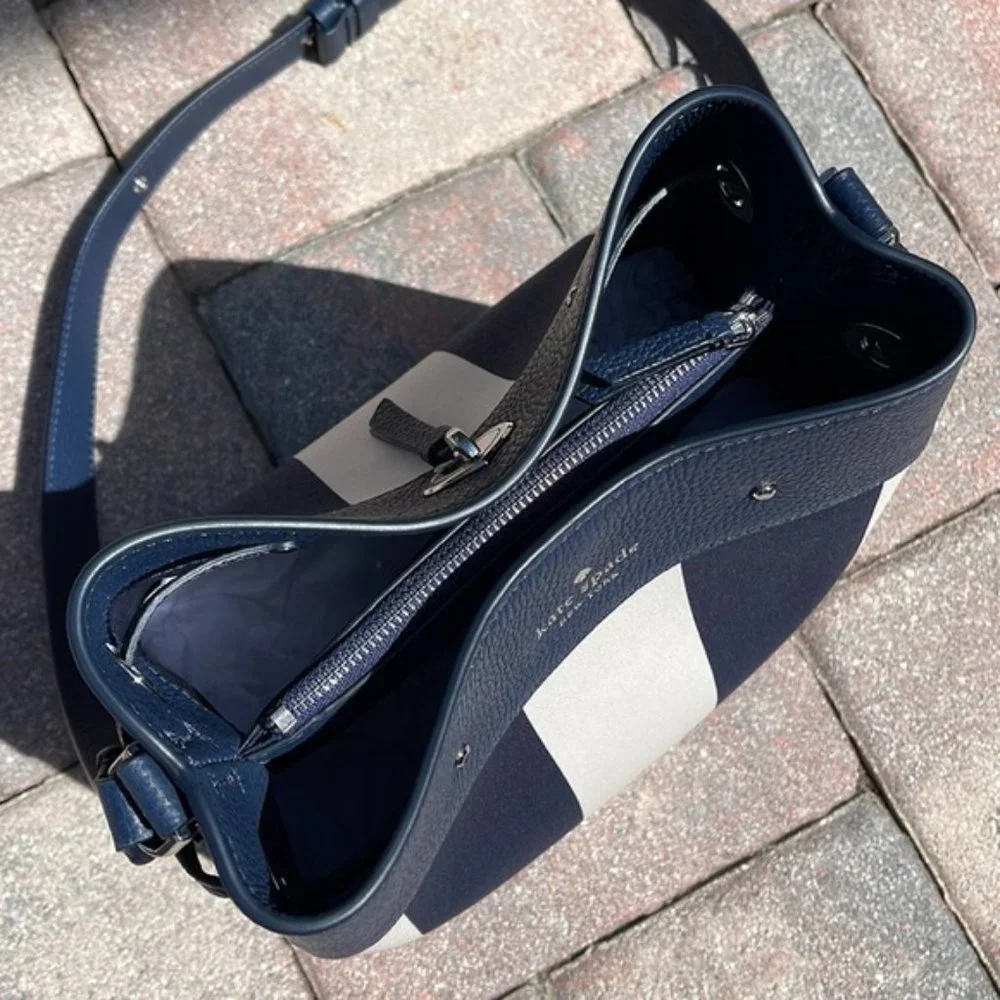 Kate Spade Marti Large Bucket Bag Even Stripe Blazer Blue - Picture 13 of 16